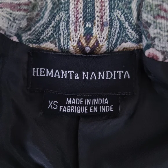 Hemant & Nandita Quilted Tapestry Studded Floral Jacket XS - Picture 10 of 10